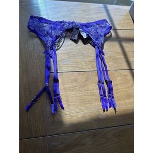 Victoria's Secret XS/S VERY SEXY* STARSTRUCK GARTER BELT Bright Violet
